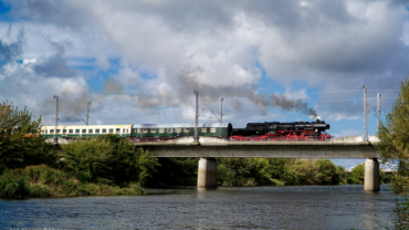 17.10.26 "Poesie in Flaschen" - Ihr Genussausflug nach Schloss Wackerbarth
